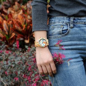 Montre en Bois Pour Femme 2