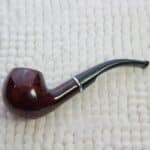 Pipe classique rouge marbrée en imitation bois 4
