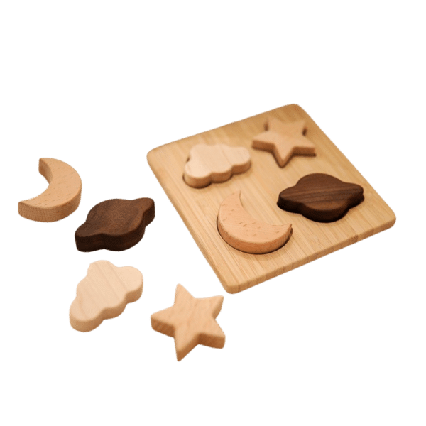 Jeu d’inspiration Montessori de réflexion avec étoiles, nuages et lune 2