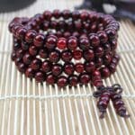 Bracelet bouddhiste, avec perles en bois 3