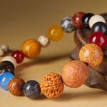 Bracelet chapelet en bois de santal bouddhiste 7
