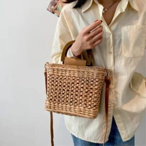 Sac en Paille Tressé Artisanal et Durable 2
